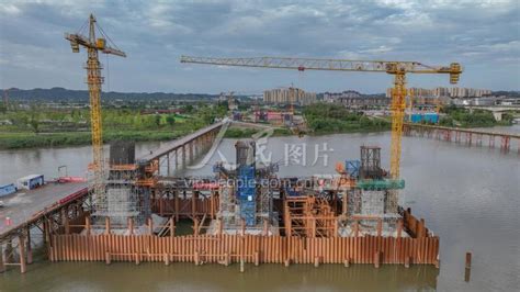四川遂宁：涪江六桥加快建设-人民图片网