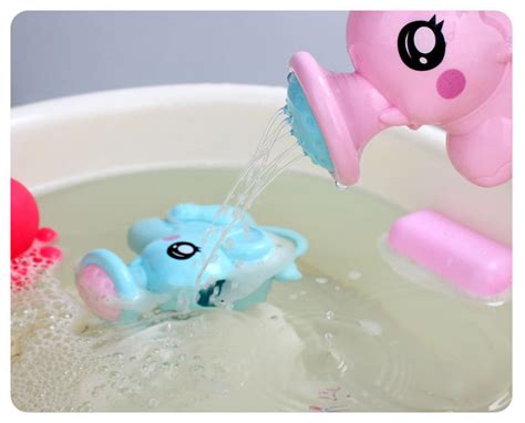 宝宝婴儿洗澡水中儿童戏水玩具小象洒水壶戏水玩具游泳池水上花洒-阿里巴巴
