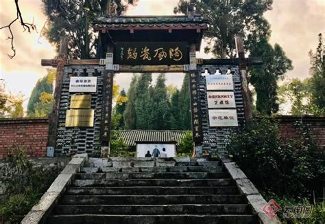 云南曲靖旅游景点大全,云南曲靖旅游略,曲靖城里景点哪玩_大山谷图库