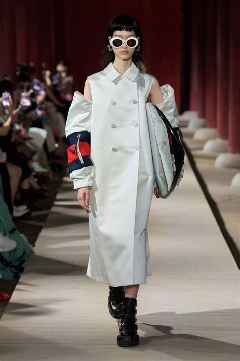 古驰 Gucci 2024早春度假系列发布秀(Resort 2024)-天天时装-口袋里的时尚指南