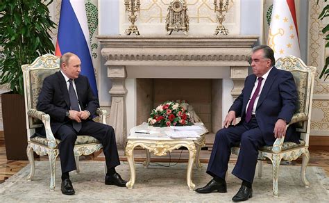 俄罗斯总统普京举行年终会议 会见政府领导人和官员