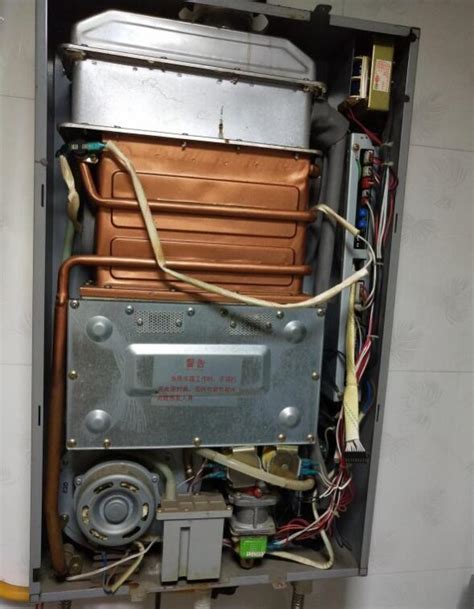史密斯燃气热水器显示E2故障的3种解决方法与原因解说_全国维修服务网点电话-您身边的家电维修专家
