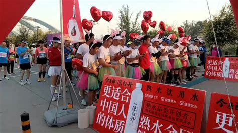 实践证明，沧州修的环运河马拉松跑道太棒了！|沧州市|运河|马拉松_新浪新闻
