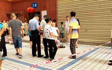 四川通江：25楼掉下铁榔头 7岁小女孩被砸成重伤 - 封面新闻