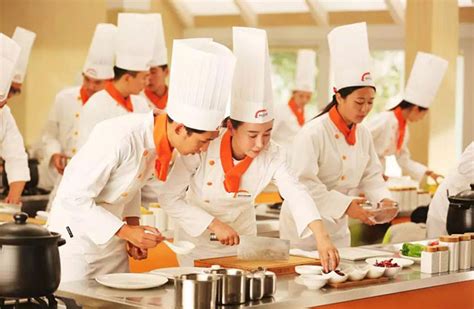 中国厨师培训学校排名榜，细致分析！ - 寻餐网