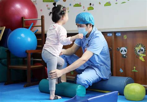 康复医学科开展儿童康复治疗技术_定州市人民医院