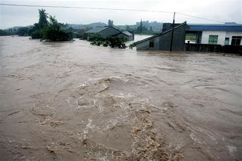 日本连日暴雨，洪水泛滥成灾，多地降雨量刷新历史记录