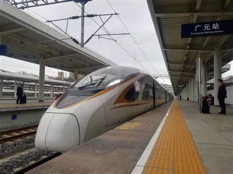 端午假期四川广元火车站预计发送旅客超15万人次 恢复到2019年同期水平 - 封面新闻