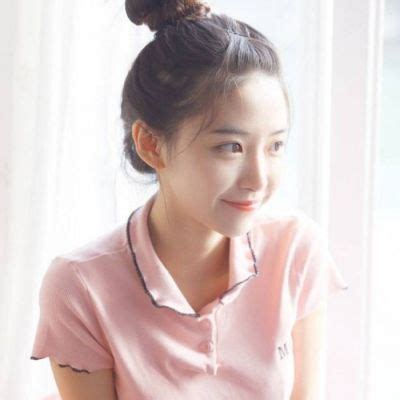 丸子头甜美女生头像