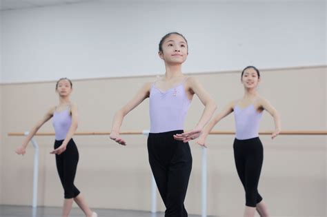 北京舞蹈学院附中怎么考 北京舞蹈学院附属中等舞蹈学校各专业招生要求详解--2023少儿舞蹈最新资讯-舞蹈艺考培训就在舞研艺考！