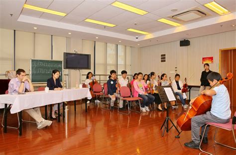 汇演 _ 上海夏季音乐节学生节日乐队面试现场火爆，为孩子提供体验音乐乐趣的合奏舞台