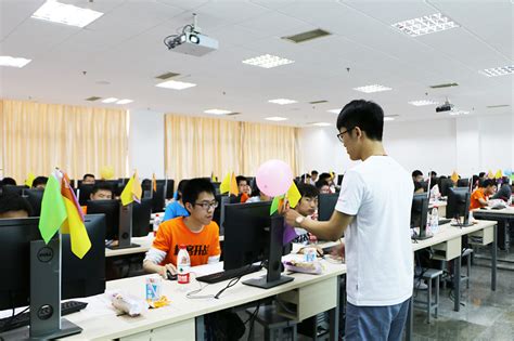 我校举办“游族杯”上海市高校程序设计邀请赛-华东师范大学