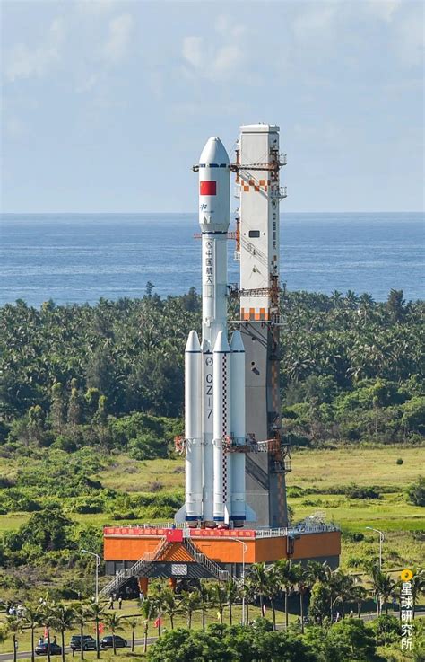 弹指五十年，中国第一颗人造卫星“东方红一号”发射成功！_凤凰网