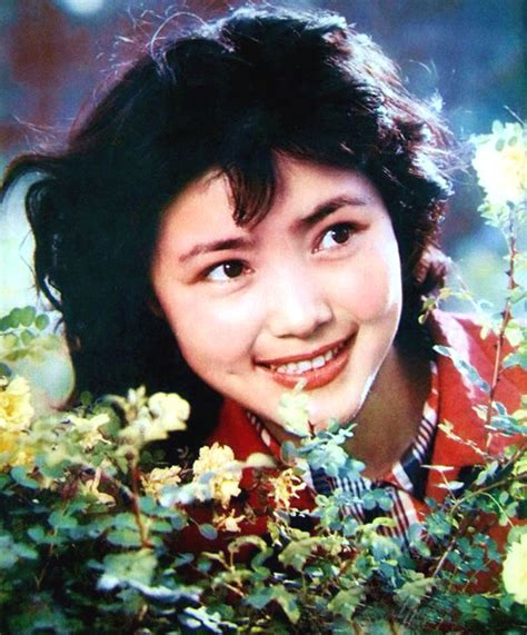 红牡丹姜黎黎，12张老照片，曾经的一代女星端庄秀丽青春可人|姜黎黎|红牡丹|长影_新浪新闻