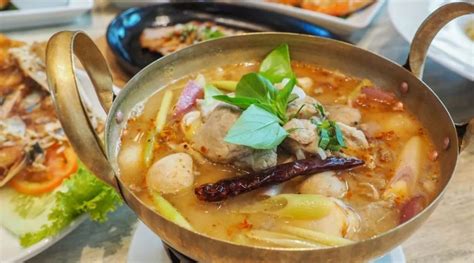 曼谷美食推荐：曼谷最值得打卡的10家餐厅_旅游攻略_很惠游_返券网