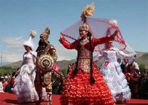 深圳文博会助推新疆文化“走出去”---A08新疆是个好地方--2023-01-05--新疆日报