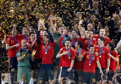 西班牙足球巨星辈出，为什么才获得一次世界杯冠军？