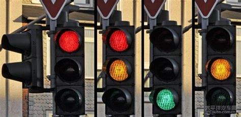 十字路口红绿灯规则，十字路口红绿灯图解_车主指南