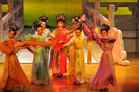 安徽著名特色剧种：黄梅戏|安徽|黄梅戏_凤凰旅游