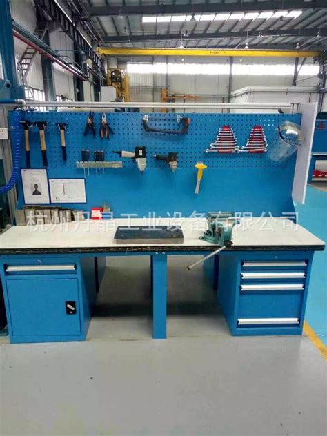 多工位 钳工工作台组装工具桌操作台维修工作桌四工位-阿里巴巴
