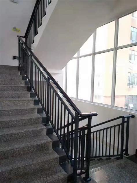 楼梯栏杆-四川金亿周建筑材料有限公司