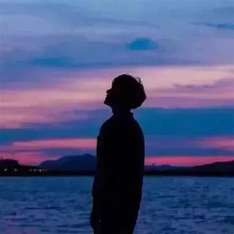 非主流头像男生背景