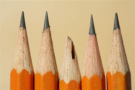 了解各种型号铅笔的区别与选用原则，学习削笔技巧_何天衢自由手绘-站酷ZCOOL