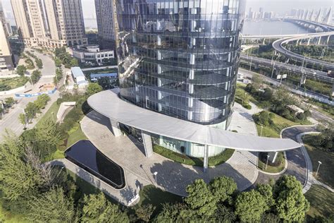 南昌新力中心-超高层、商务办公/产业办公设计案例