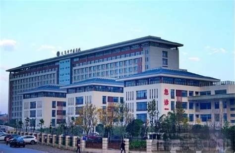 2024年广西贺州市人民医院招聘275人公告（招满为止）