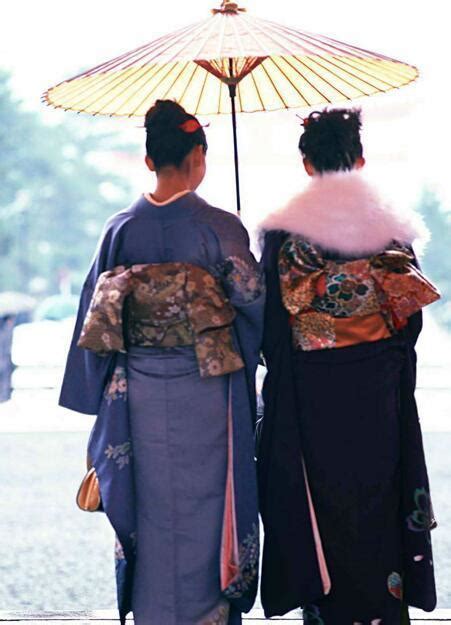 日本女人“和服”背后为何有一个小枕头，看完后你就明白了