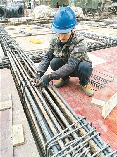郑州地铁一在建项目使用“假冒”知名品牌钢筋 被责令停工整改-中国项目城网