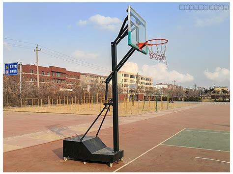 标准篮球架_户外成人标准篮球架中小学可移动液压平箱体育场馆 ...