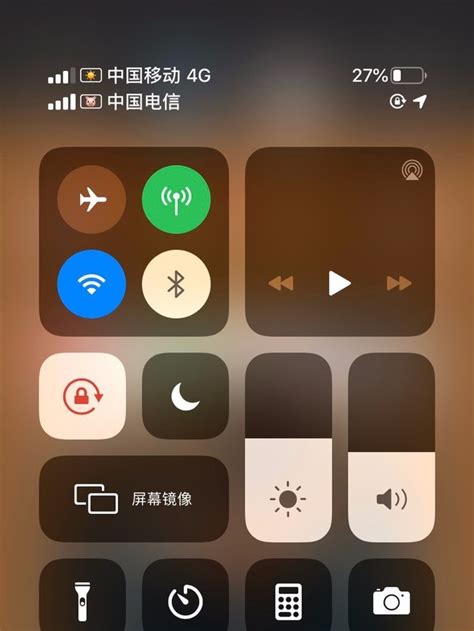 iPhone首次实现双卡双待 中国用户可装两张SIM卡