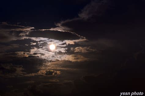 组图丨彩云追月 威远石板河观超级月亮_四川在线