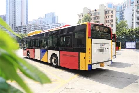 “无论多晚，我们为您守候”——广州市公交集团向旅客传递广州温度_南方网