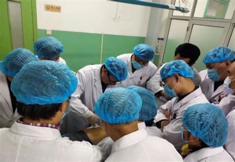 河北邯郸临床推广创新技术治疗脑血管病 袁明省