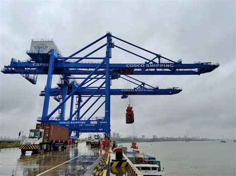 粤桂海上物流加速“奔跑”，“两湾快航”内外贸同船常态化运行