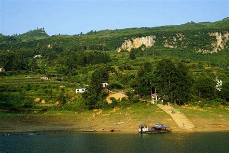 贵州毕节：高原湖泊 景美如画【2】--图片频道--人民网