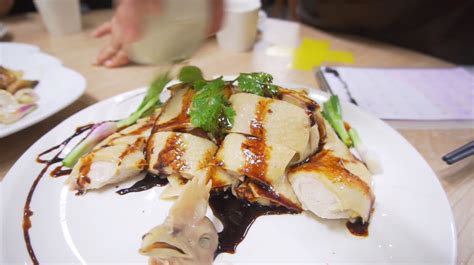 海南传统四大名菜之首——文昌鸡