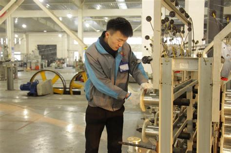 宁夏举办葡萄生产全程机械化现场观摩会-宁夏新闻网