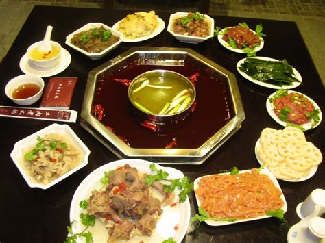 重庆好吃的火锅店排名：渝宗老灶上榜，渝大狮第一_排行榜123网