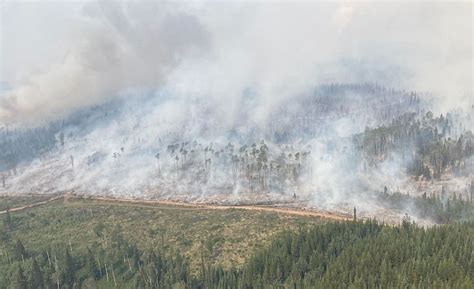 外媒：加拿大山火烧毁面积相当于冰岛国土 危险烟雾再次飘入美国凤凰网北美_凤凰网