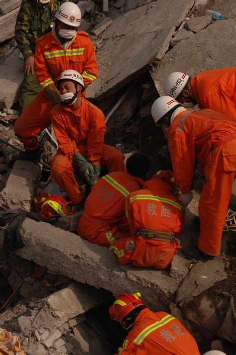 汶川地震告诉你，中国的国家动员能力有多强？