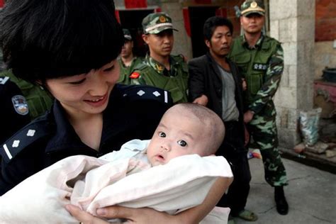中国每年被拐卖的儿童有多少真的有二十万吗|儿童|人贩子|拐卖儿童_新浪新闻