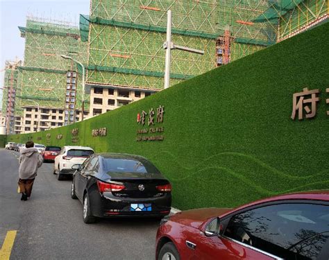 北京520喷绘布工地2A围挡广告制作房地产530喷绘布户外高清写真-阿里巴巴