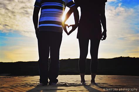 关于单身、约会、恋爱、订婚、婚姻等方面的最佳关系建议是什么？ – Pixabay网站介绍