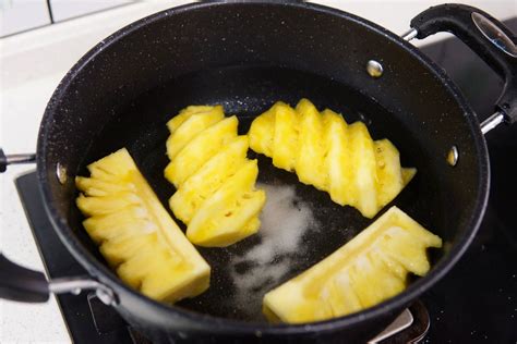 盐水泡过的菠萝扎嘴怎么办