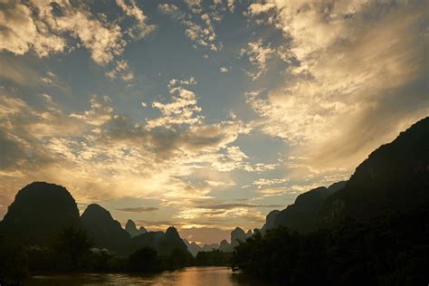 桂林山水甲天下_游记作文400字（共计9则）