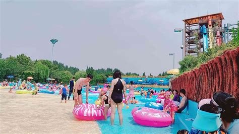 上海热带风暴水上乐园开了吗