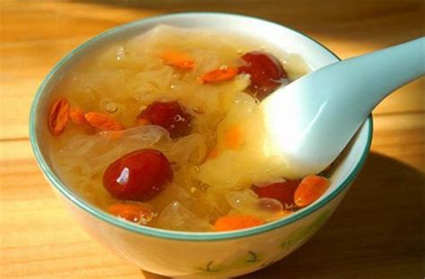 健脑食谱：美味鲑鱼汤